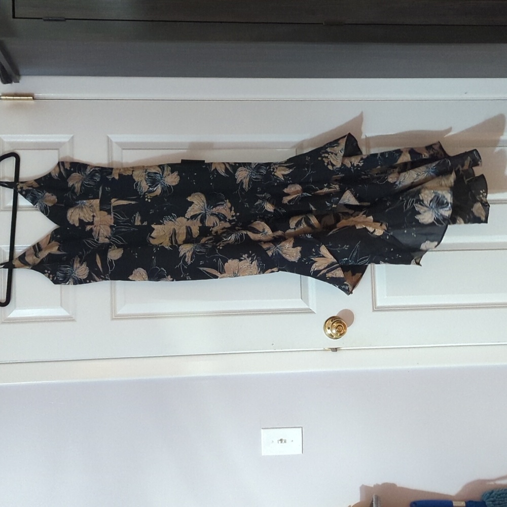 High-Low ruffle hemmed dress